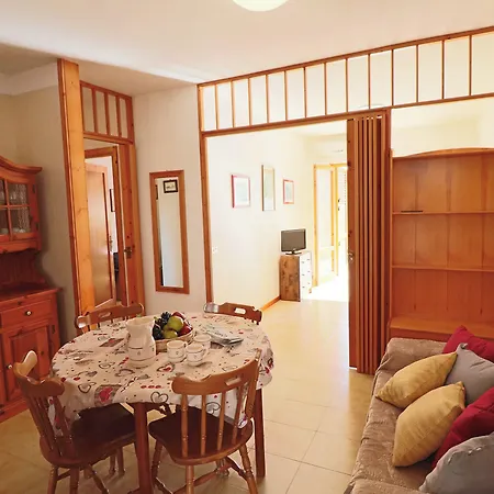 House Cecilia In *
